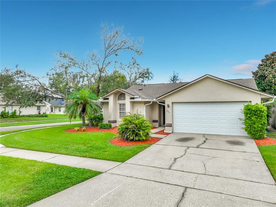 For Sale: $385,000 (3 beds, 2 baths, 1376 Square Feet)
