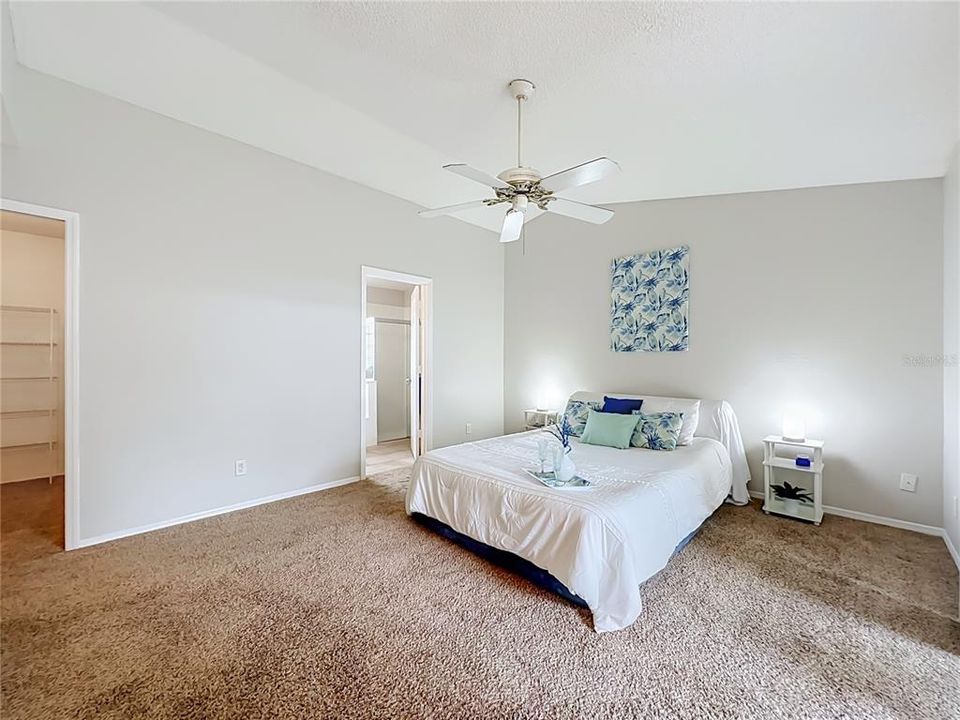 For Sale: $385,000 (3 beds, 2 baths, 1376 Square Feet)