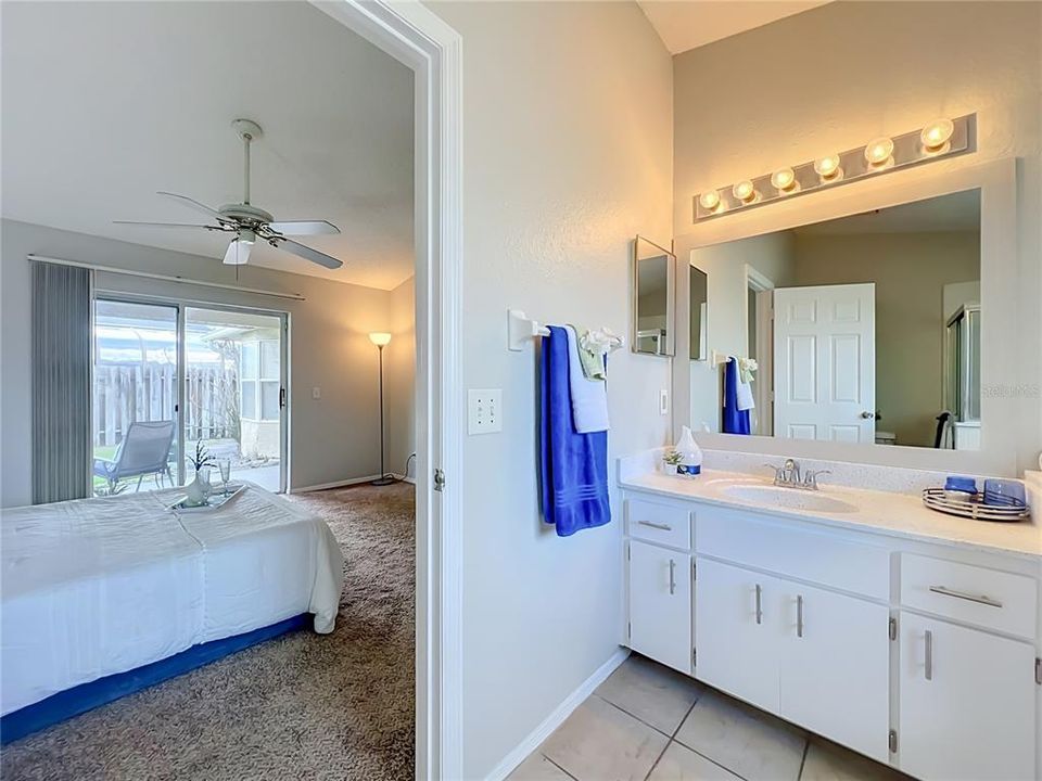 For Sale: $385,000 (3 beds, 2 baths, 1376 Square Feet)