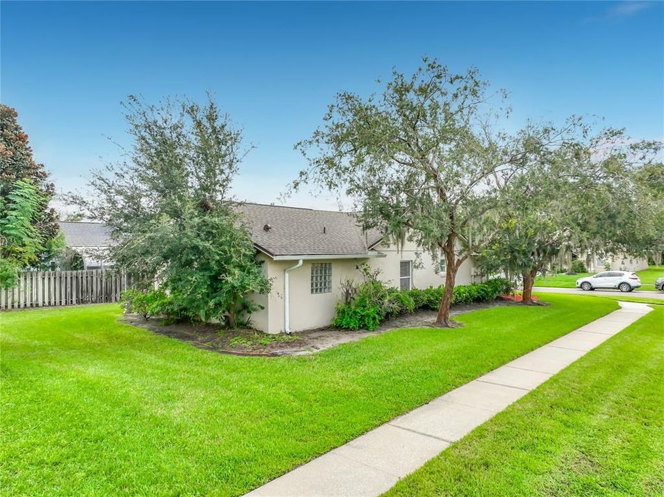 For Sale: $385,000 (3 beds, 2 baths, 1376 Square Feet)