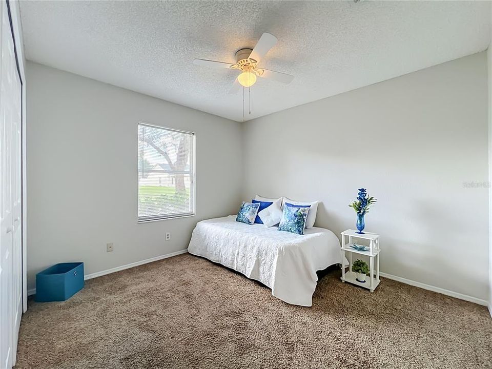 For Sale: $385,000 (3 beds, 2 baths, 1376 Square Feet)