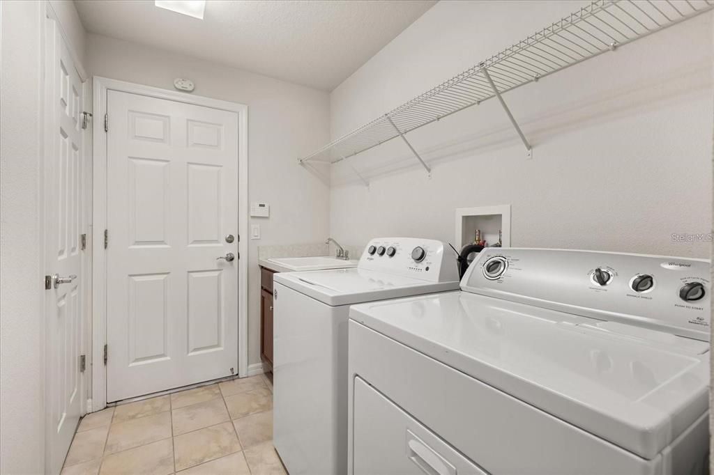 В аренду: $2,800 (3 спален, 2 ванн, 1554 Квадратных фут)