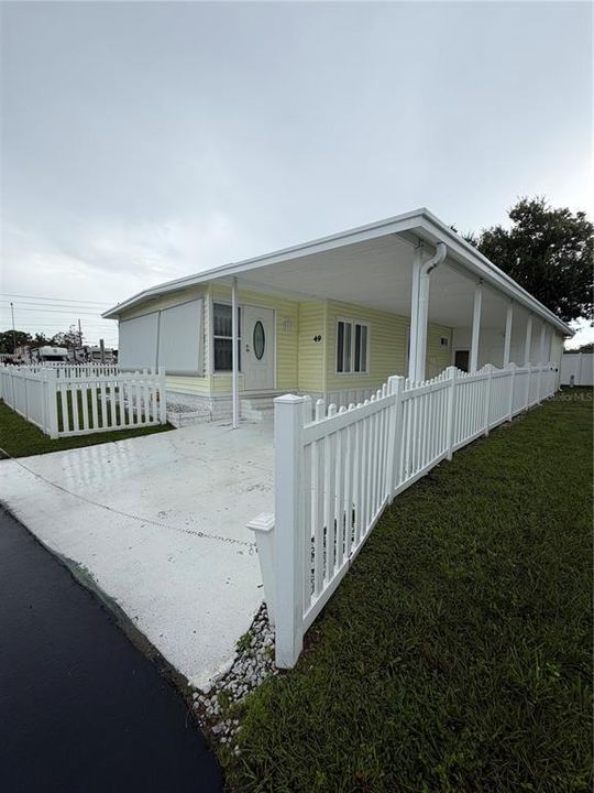 For Sale: $170,000 (2 beds, 2 baths, 960 Square Feet)