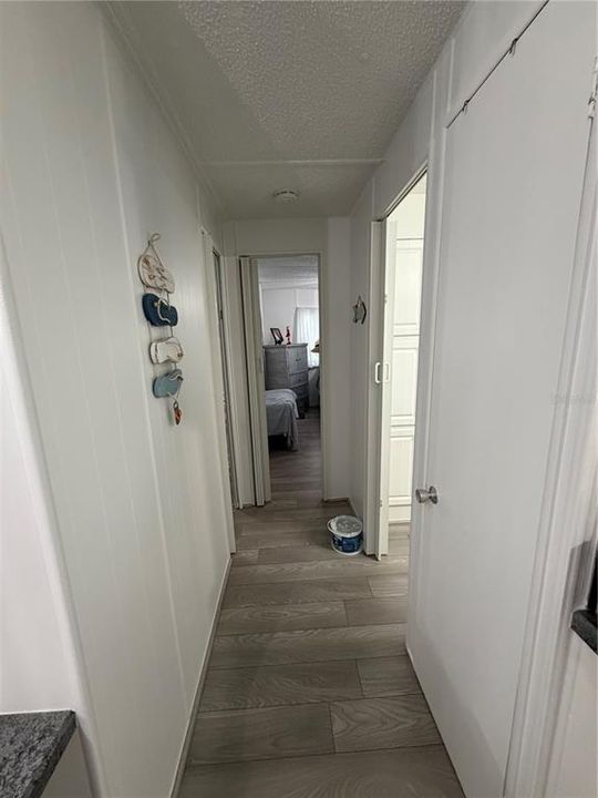 For Sale: $170,000 (2 beds, 2 baths, 960 Square Feet)
