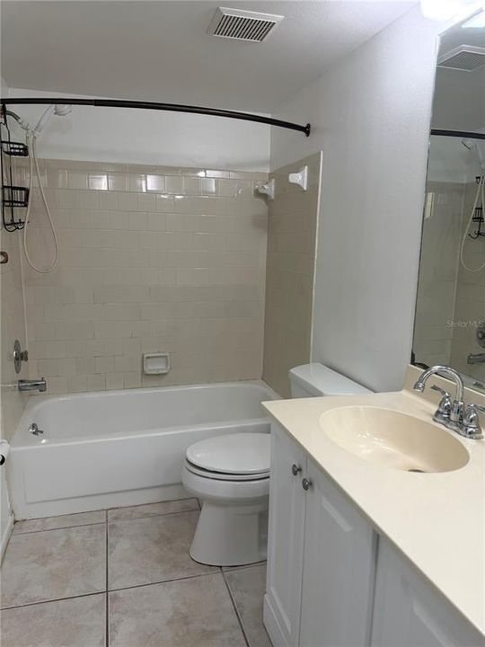 En Venta: $208,000 (2 camas, 2 baños, 983 Pies cuadrados)