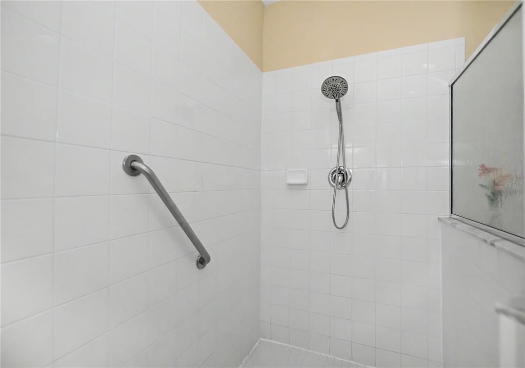 На продажу: $289,000 (3 спален, 2 ванн, 1808 Квадратных фут)
