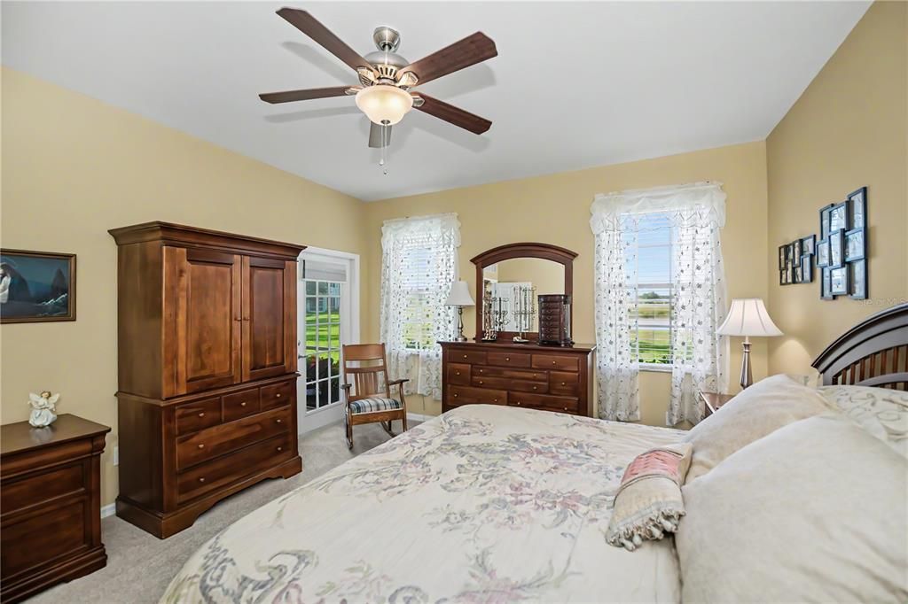 На продажу: $289,000 (3 спален, 2 ванн, 1808 Квадратных фут)