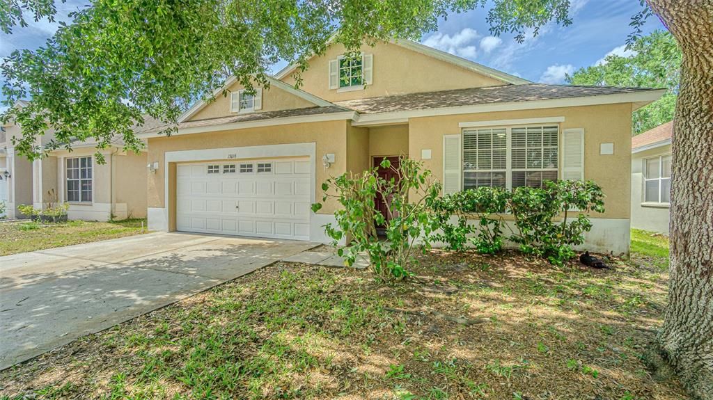 For Rent: $2,500 (4 beds, 2 baths, 1922 Square Feet)