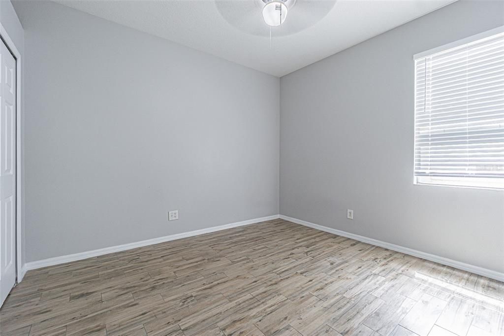 For Rent: $2,500 (4 beds, 2 baths, 1922 Square Feet)