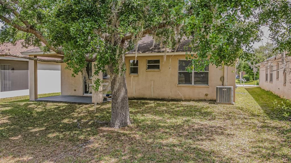 For Rent: $2,500 (4 beds, 2 baths, 1922 Square Feet)