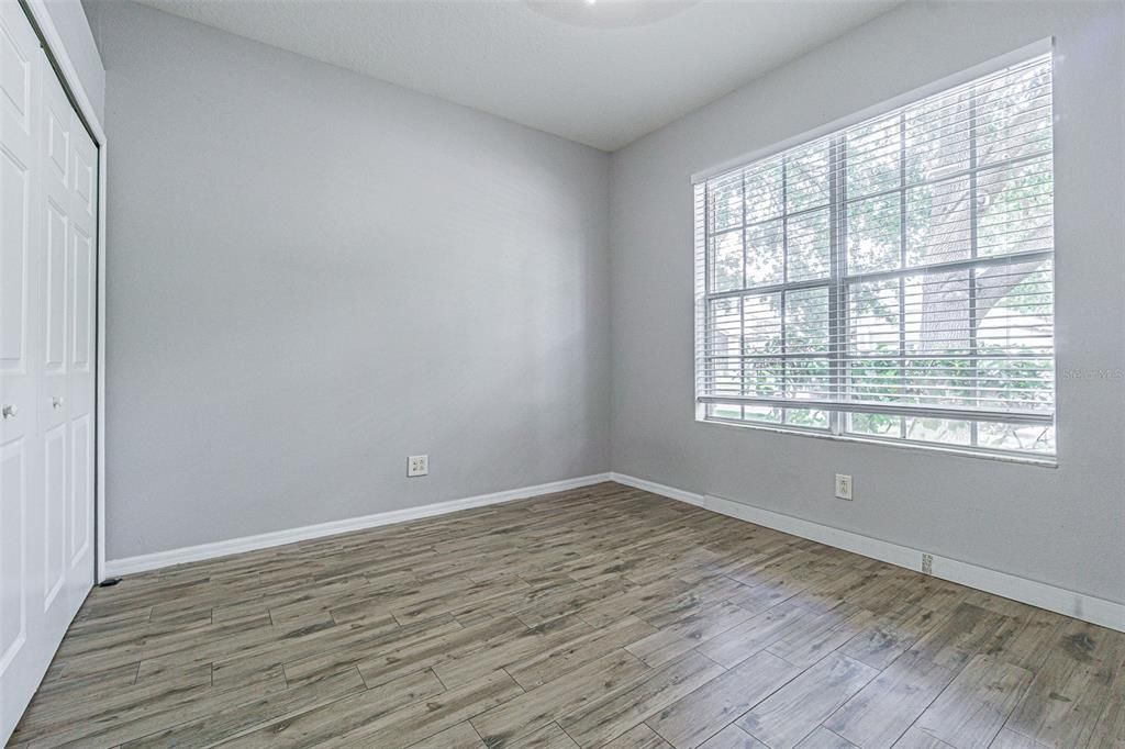 For Rent: $2,500 (4 beds, 2 baths, 1922 Square Feet)