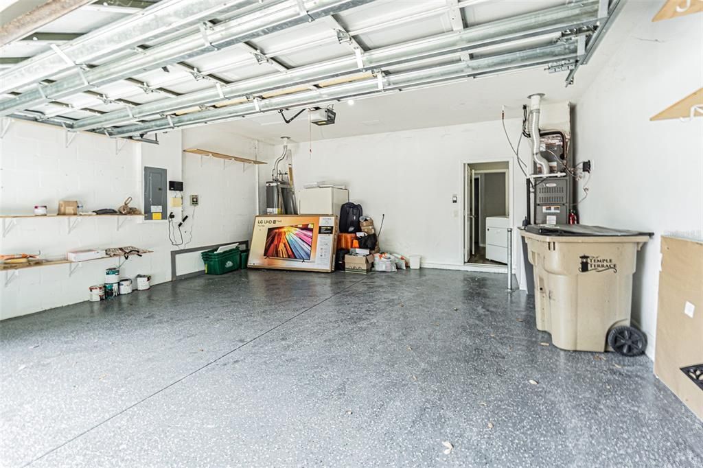 For Rent: $2,500 (4 beds, 2 baths, 1922 Square Feet)