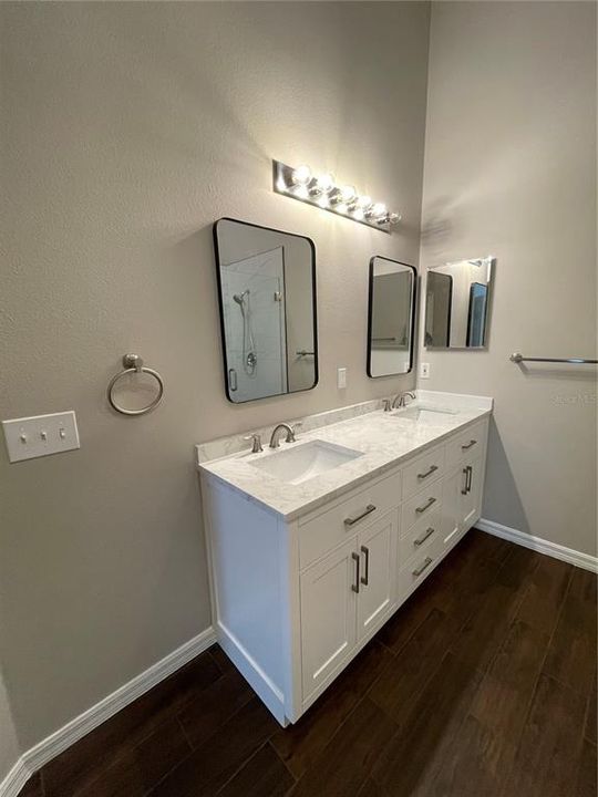 En Renta: $2,950 (4 camas, 2 baños, 1921 Pies cuadrados)
