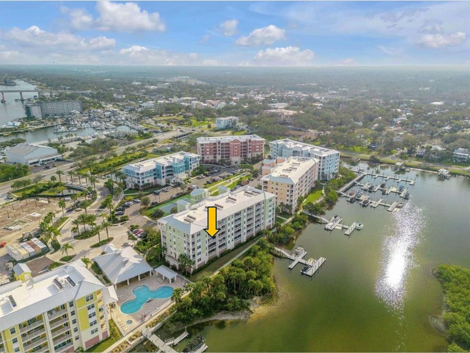 For Sale: $559,000 (2 beds, 2 baths, 1384 Square Feet)