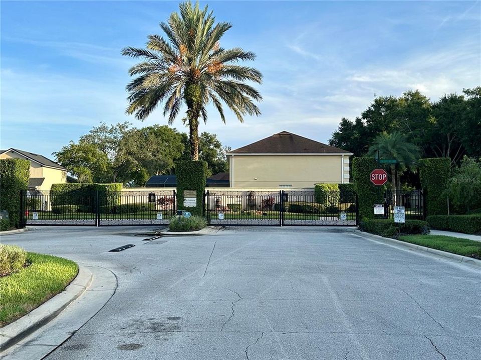 For Rent: $3,500 (3 beds, 2 baths, 1981 Square Feet)