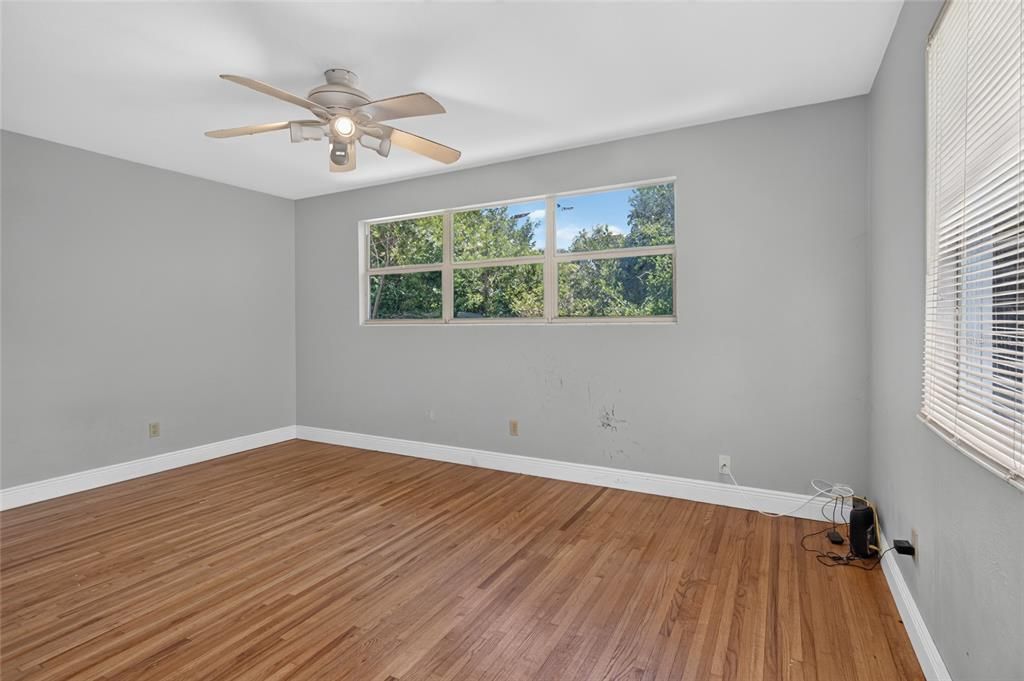 For Sale: $1,200,000 (3 beds, 2 baths, 1487 Square Feet)