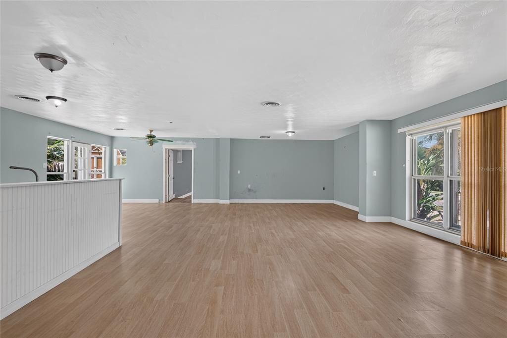 For Sale: $1,200,000 (3 beds, 2 baths, 1487 Square Feet)
