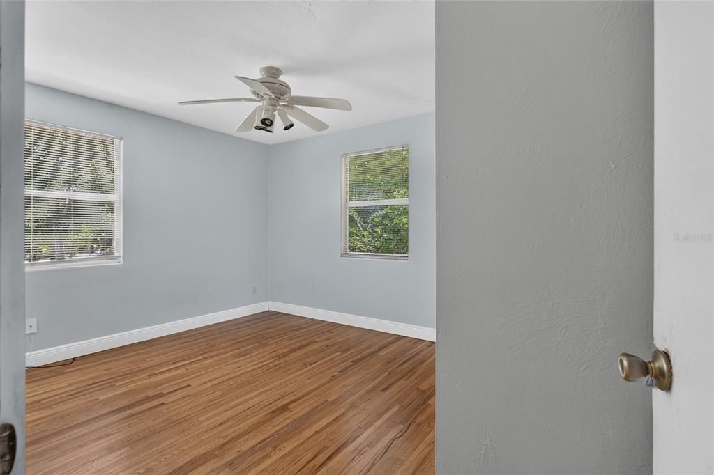 For Sale: $1,200,000 (3 beds, 2 baths, 1487 Square Feet)