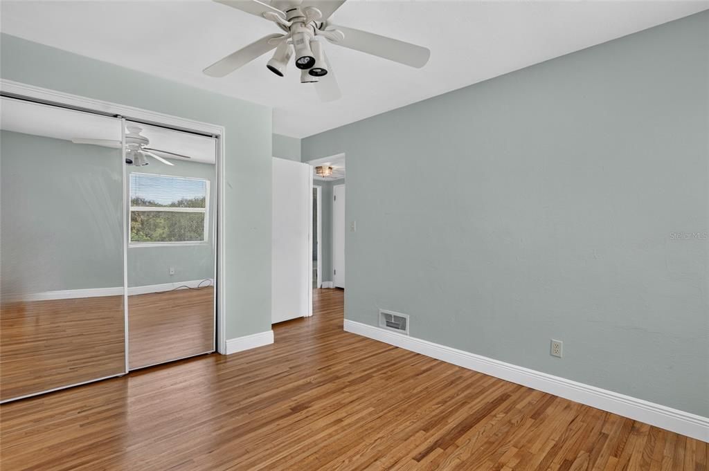 For Sale: $1,200,000 (3 beds, 2 baths, 1487 Square Feet)