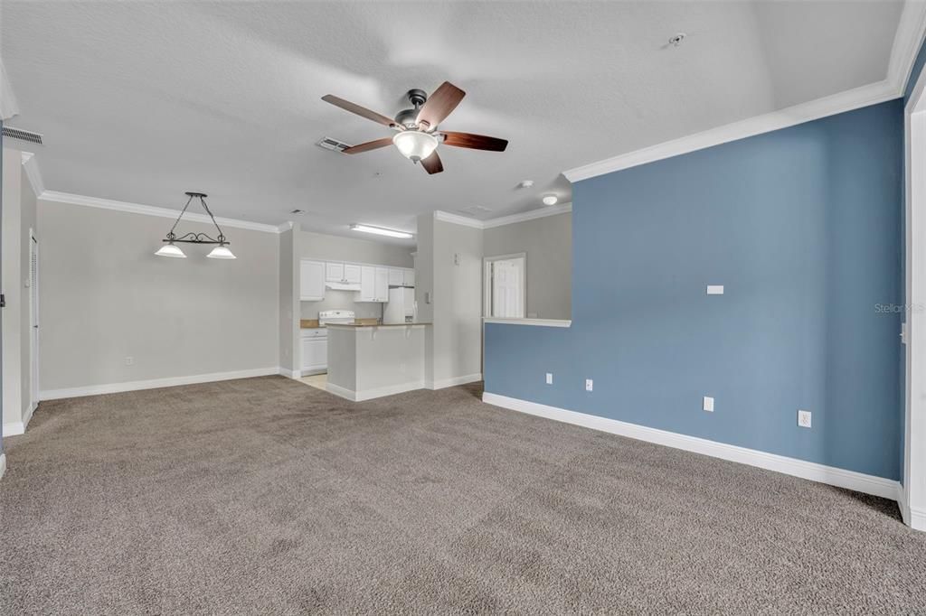 В аренду: $1,850 (2 спален, 2 ванн, 1276 Квадратных фут)