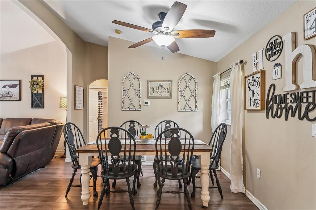 For Sale: $415,000 (3 beds, 2 baths, 1340 Square Feet)