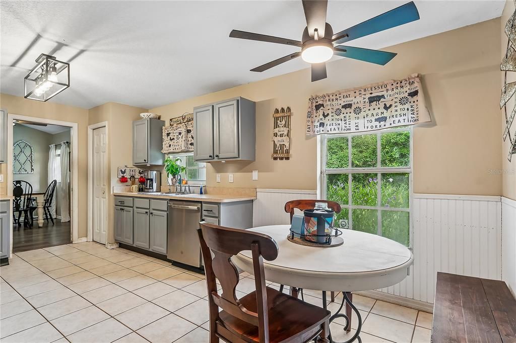 For Sale: $415,000 (3 beds, 2 baths, 1340 Square Feet)