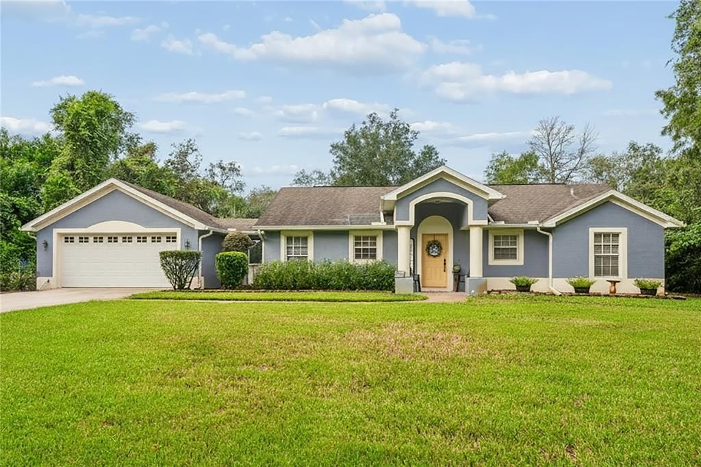 For Sale: $415,000 (3 beds, 2 baths, 1340 Square Feet)