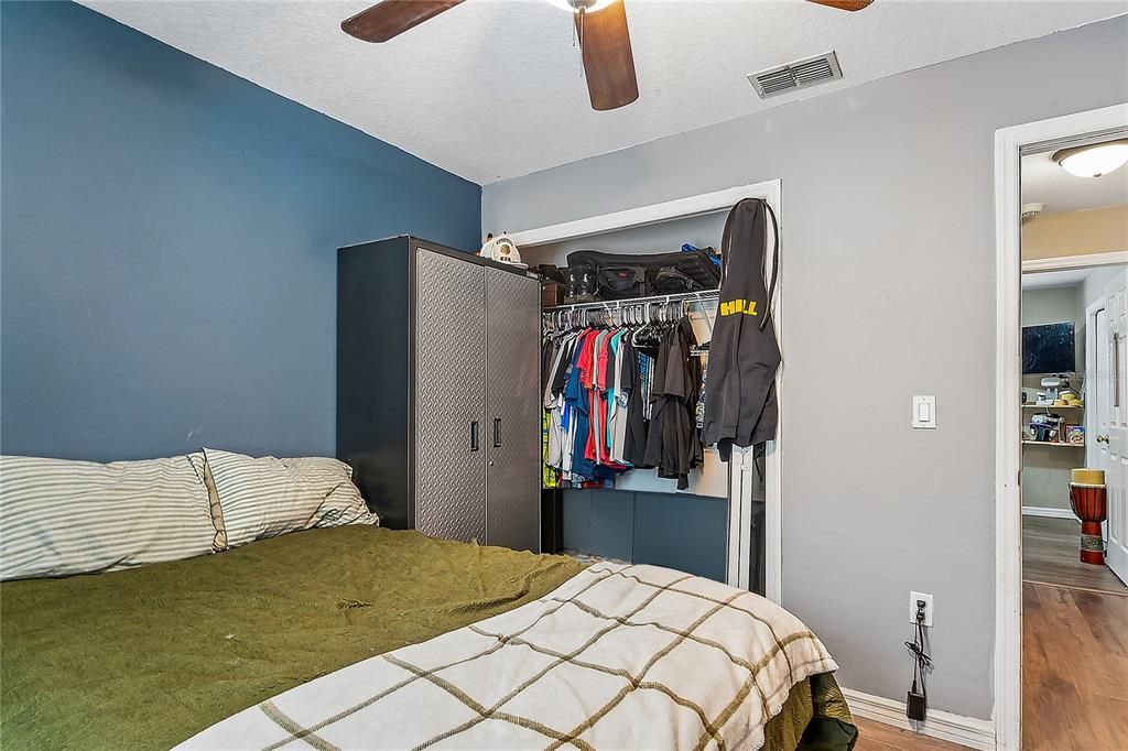 For Sale: $415,000 (3 beds, 2 baths, 1340 Square Feet)