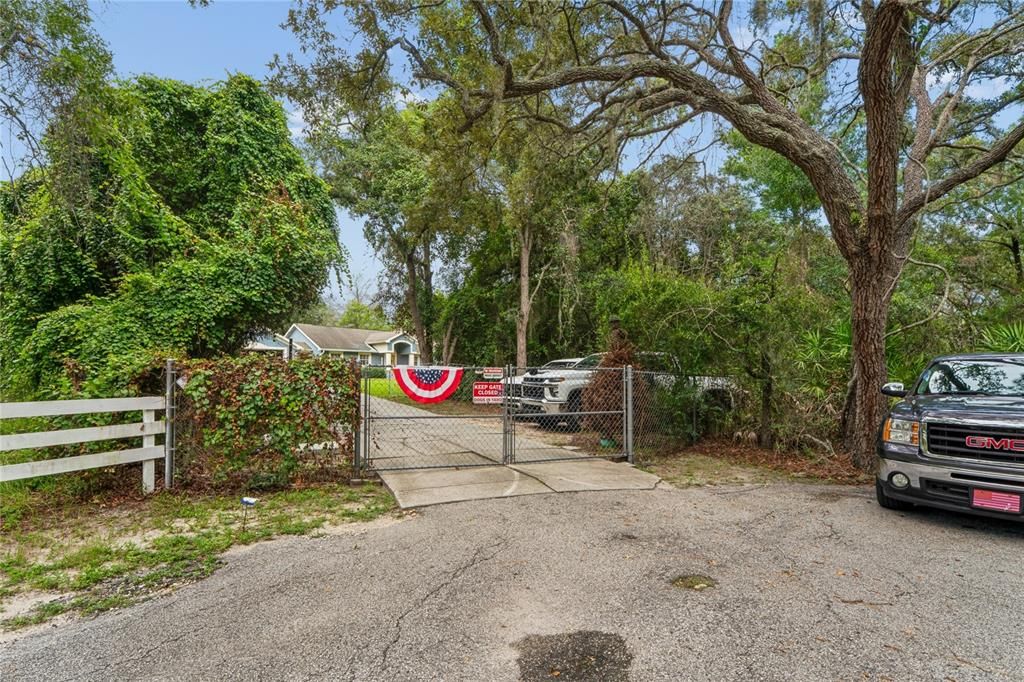 For Sale: $415,000 (3 beds, 2 baths, 1340 Square Feet)