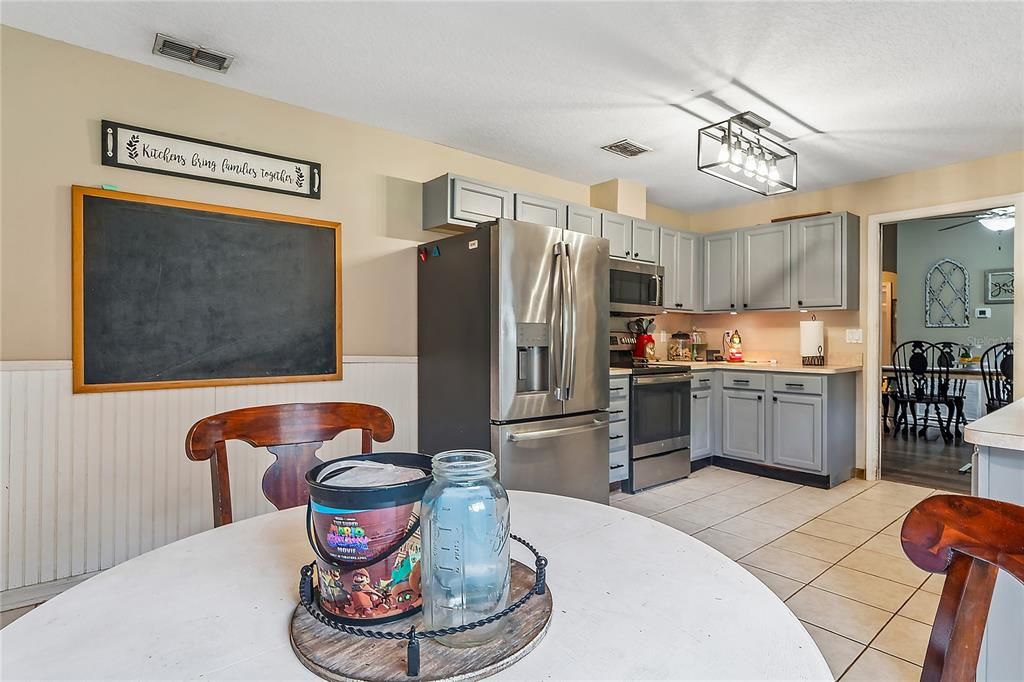 For Sale: $415,000 (3 beds, 2 baths, 1340 Square Feet)