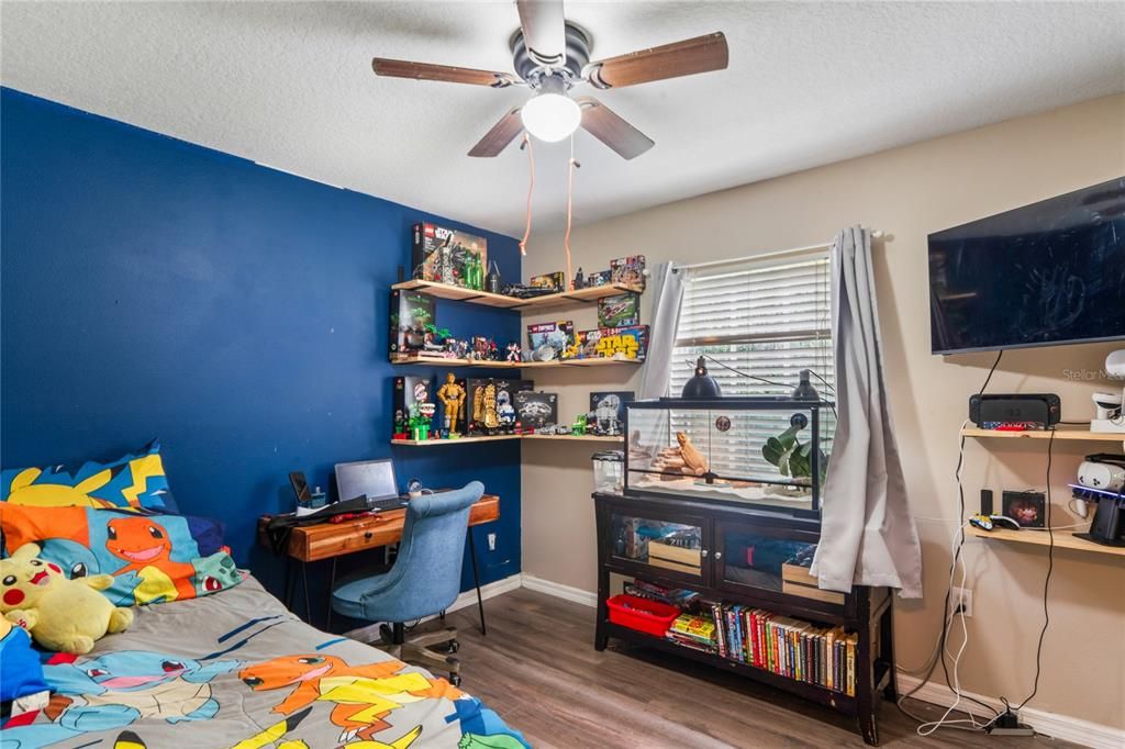 For Sale: $415,000 (3 beds, 2 baths, 1340 Square Feet)