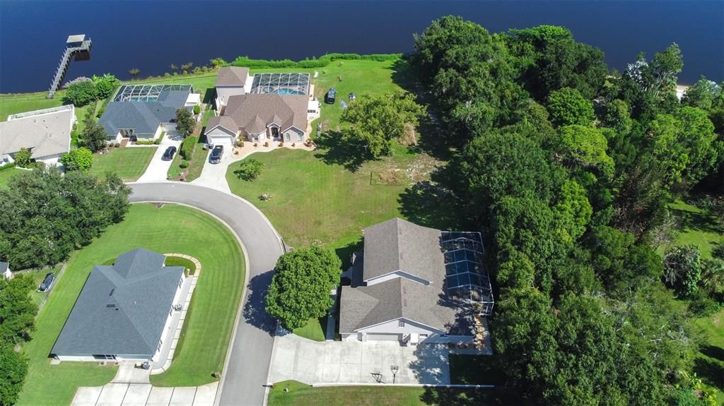 For Sale: $760,000 (5 beds, 3 baths, 3694 Square Feet)