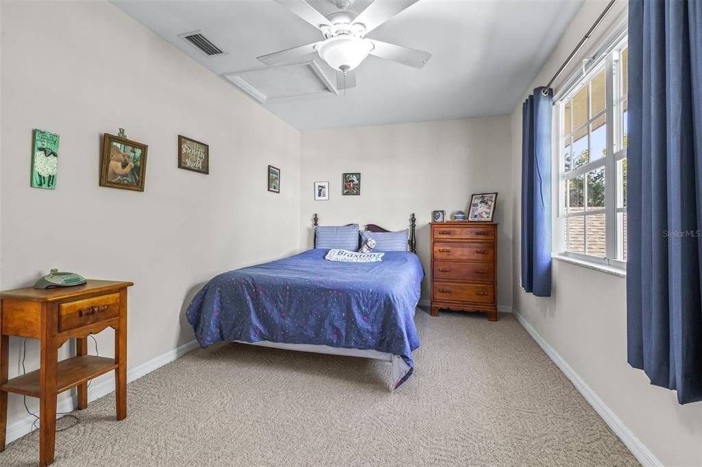 For Sale: $760,000 (5 beds, 3 baths, 3694 Square Feet)