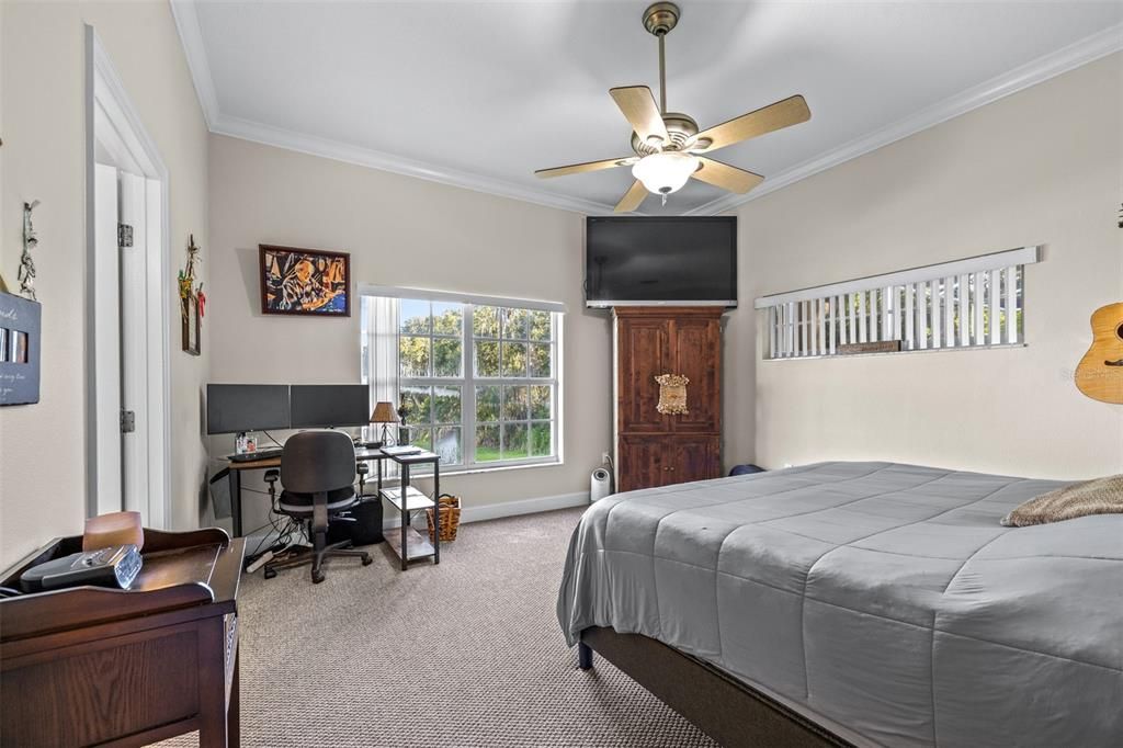 For Sale: $760,000 (5 beds, 3 baths, 3694 Square Feet)