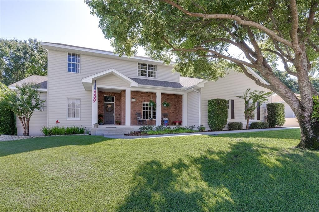 For Sale: $760,000 (5 beds, 3 baths, 3694 Square Feet)