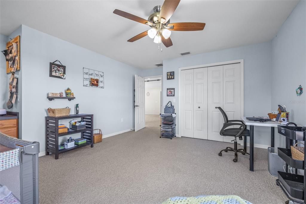 For Sale: $760,000 (5 beds, 3 baths, 3694 Square Feet)