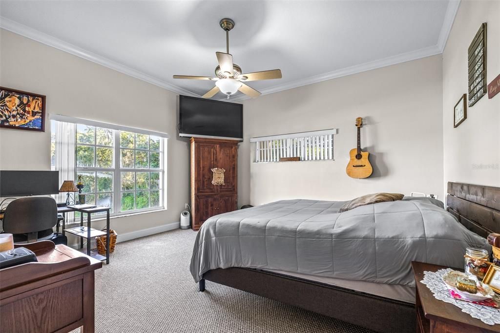 For Sale: $760,000 (5 beds, 3 baths, 3694 Square Feet)