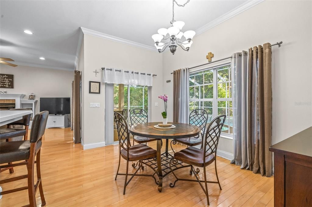 For Sale: $760,000 (5 beds, 3 baths, 3694 Square Feet)