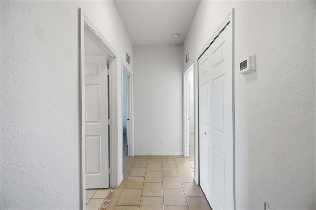 For Sale: $299,900 (3 beds, 2 baths, 1852 Square Feet)