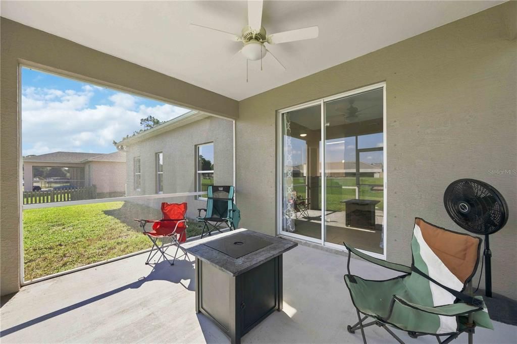 For Sale: $299,900 (3 beds, 2 baths, 1852 Square Feet)