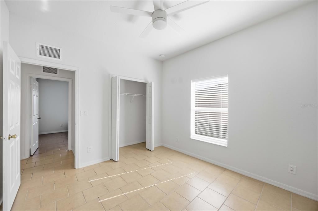 For Sale: $299,900 (3 beds, 2 baths, 1852 Square Feet)