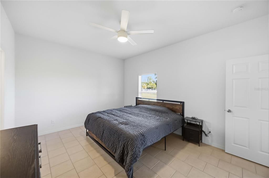 For Sale: $299,900 (3 beds, 2 baths, 1852 Square Feet)