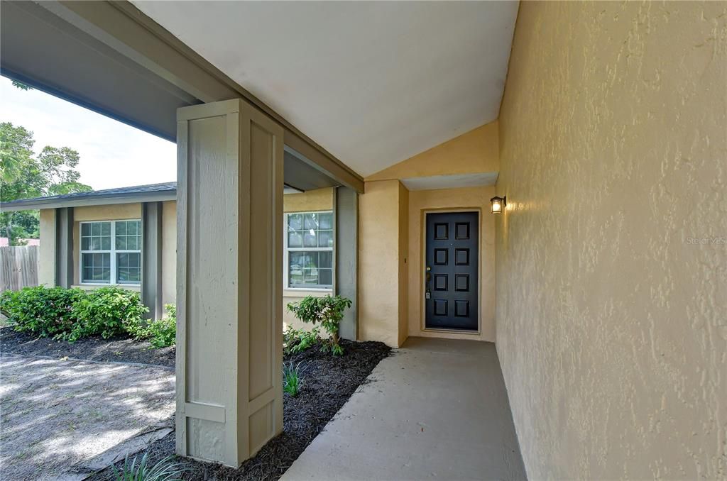 Active With Contract: $419,900 (3 beds, 2 baths, 1543 Square Feet)