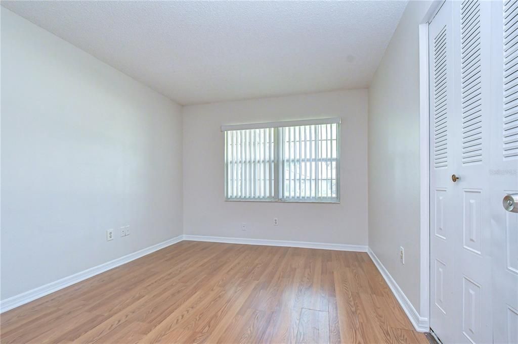Active With Contract: $419,900 (3 beds, 2 baths, 1543 Square Feet)
