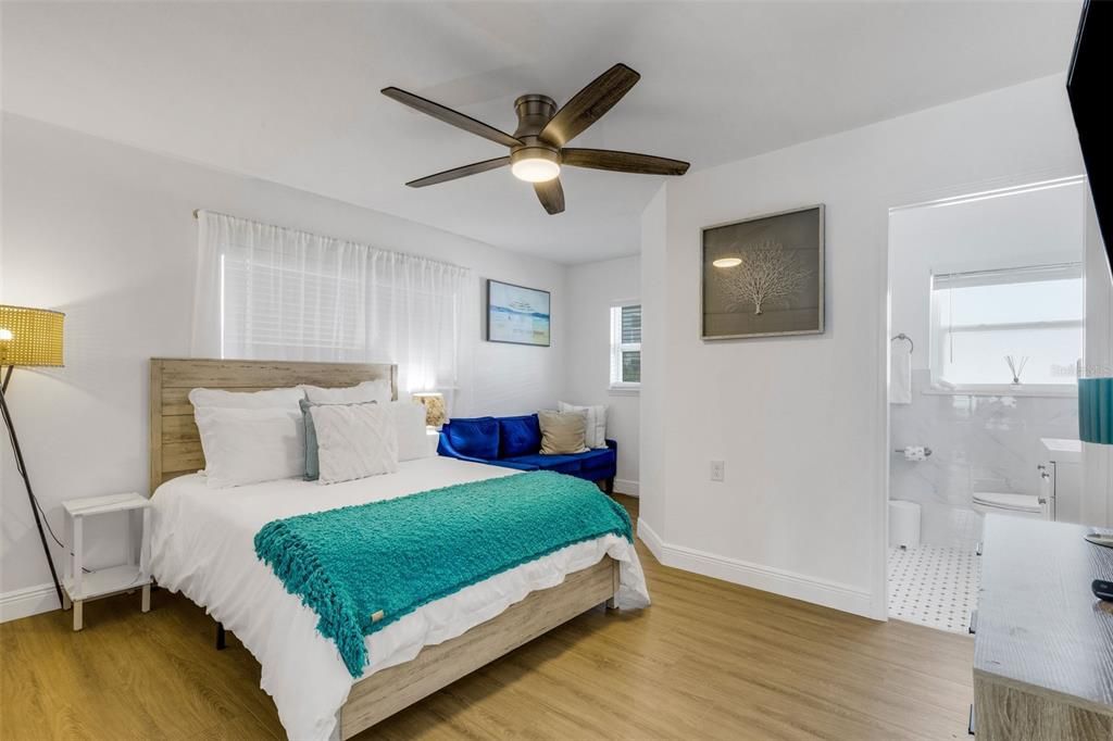 En Venta: $1,049,000 (2 camas, 2 baños, 1406 Pies cuadrados)