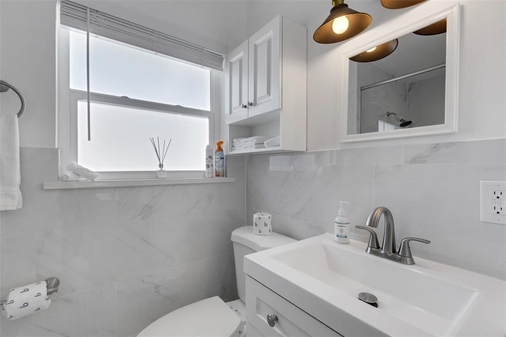 En Venta: $1,049,000 (2 camas, 2 baños, 1406 Pies cuadrados)