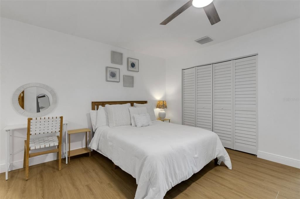 En Venta: $1,049,000 (2 camas, 2 baños, 1406 Pies cuadrados)