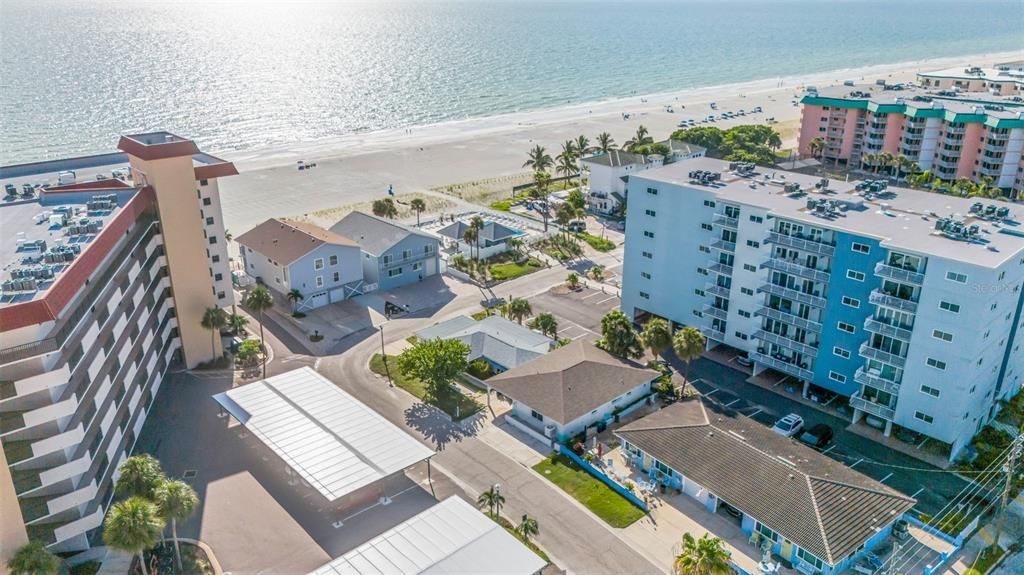 En Venta: $1,049,000 (2 camas, 2 baños, 1406 Pies cuadrados)