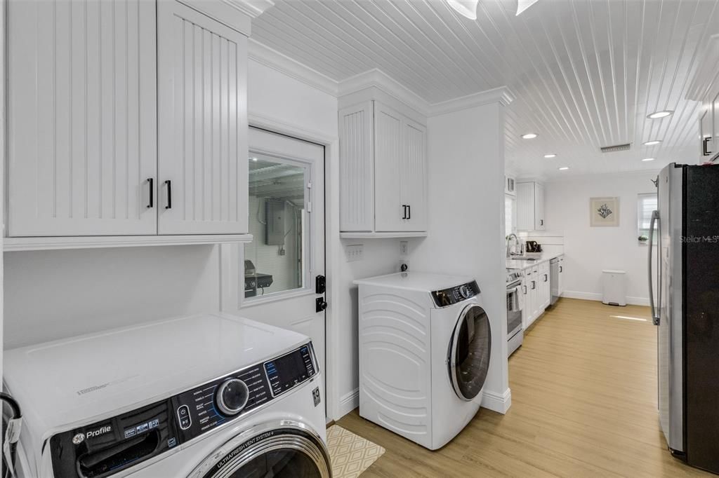 En Venta: $1,049,000 (2 camas, 2 baños, 1406 Pies cuadrados)