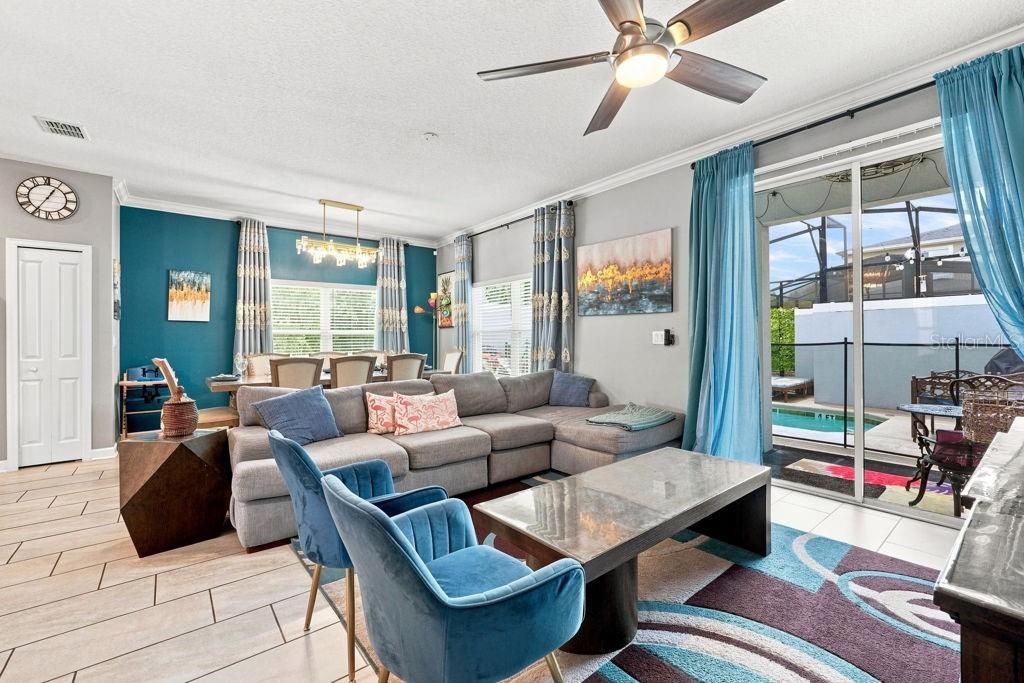 En Venta: $515,000 (5 camas, 4 baños, 2168 Pies cuadrados)